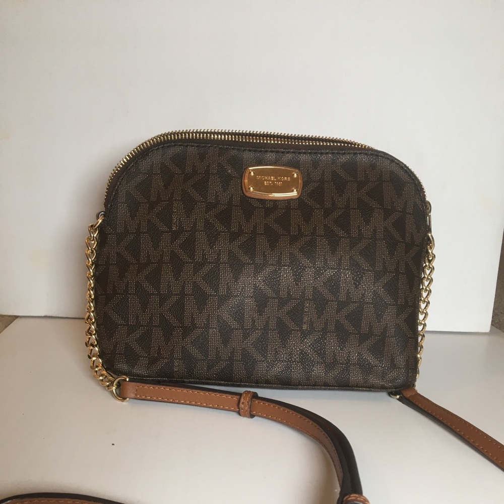 MICHAEL KORS LOGO BAG 🤎
